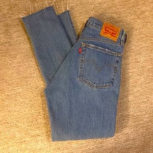 Levi jeans, straight leg. size 26